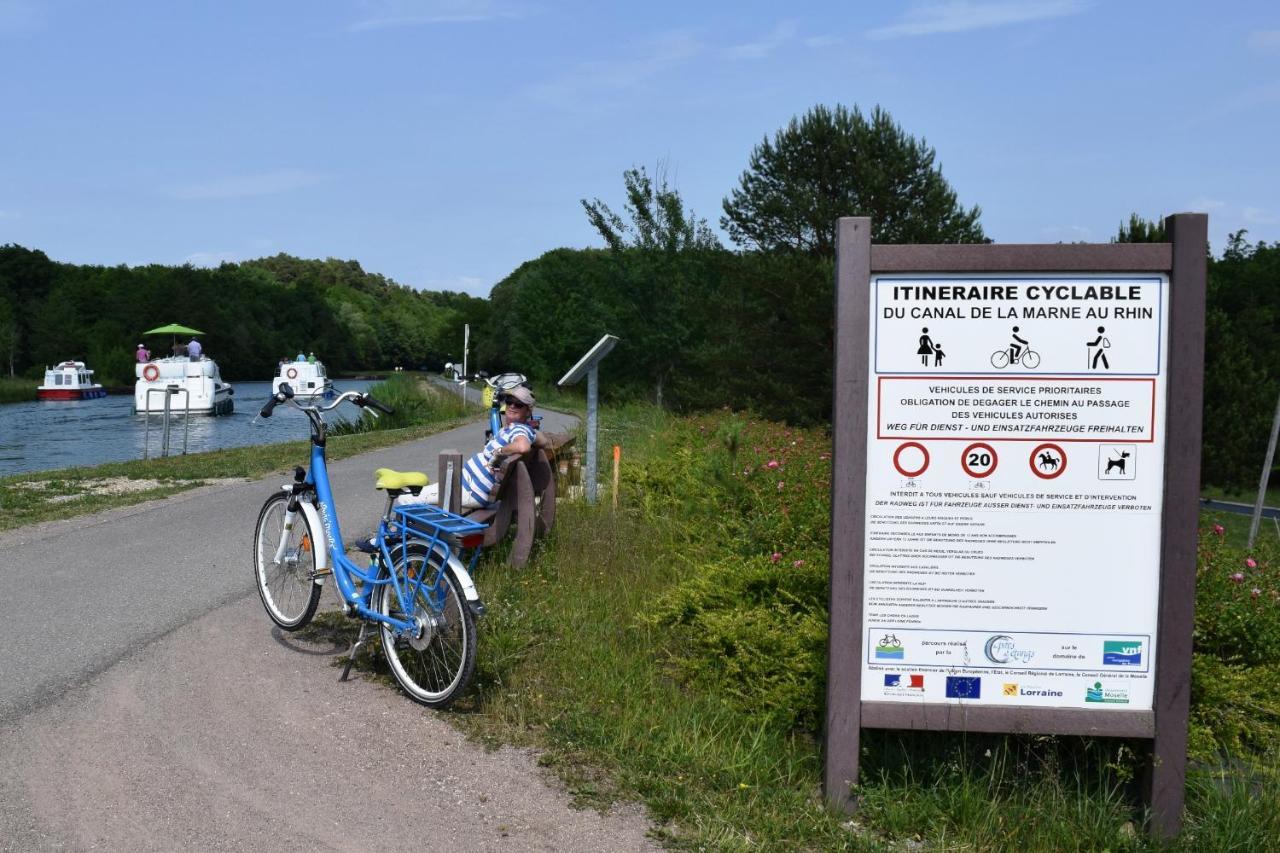 Maizieres-les-VicDomaine Du Port Sainte Marie别墅 外观 照片